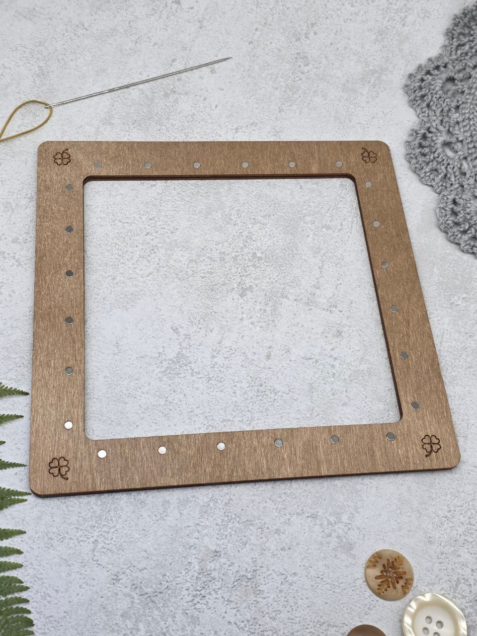 Wooden Magnetic Embroidery Frame 19 × 19 cm – Square Hoop