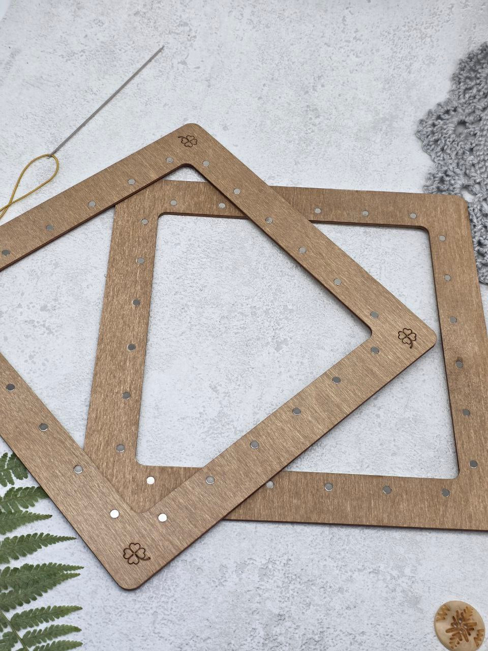 Wooden Magnetic Embroidery Frame 19 × 19 cm – Square Hoop