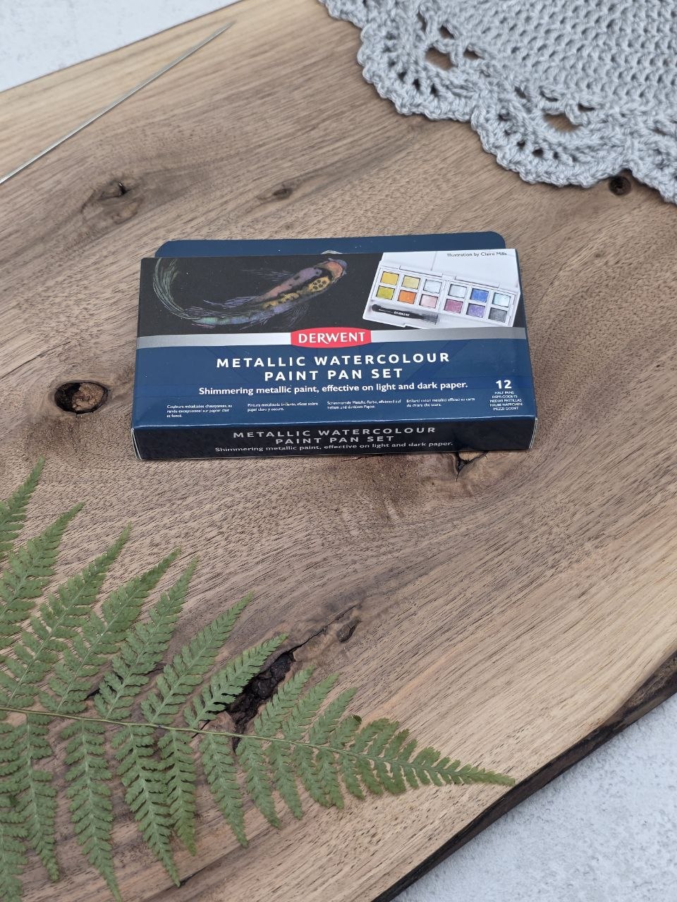Derwent Metallic Watercolour Paint Pan Set – 12 Colours