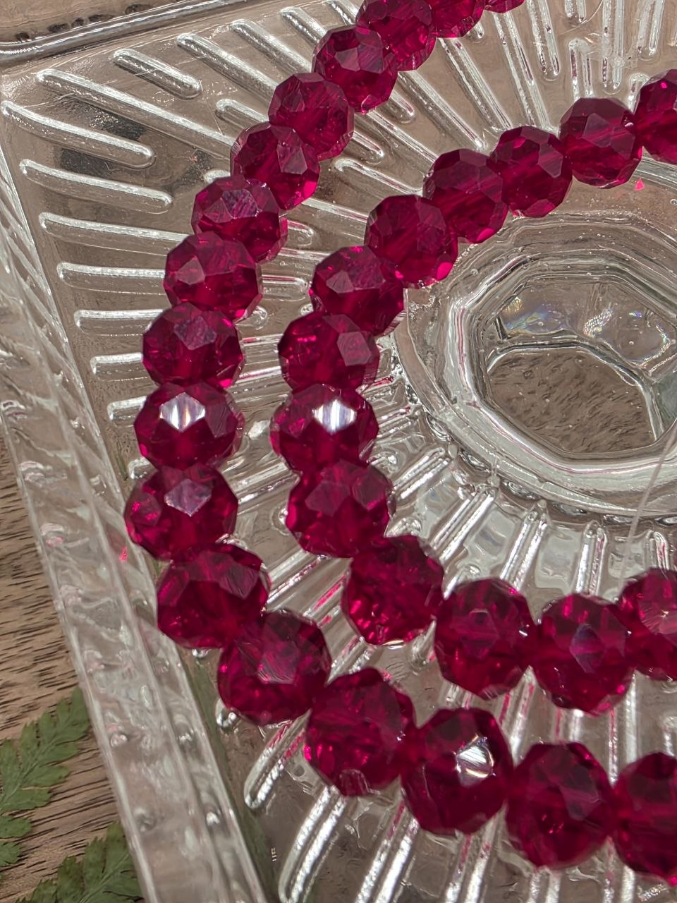 Faceted Glass Rondelle Beads 8 mm – Ruby Red