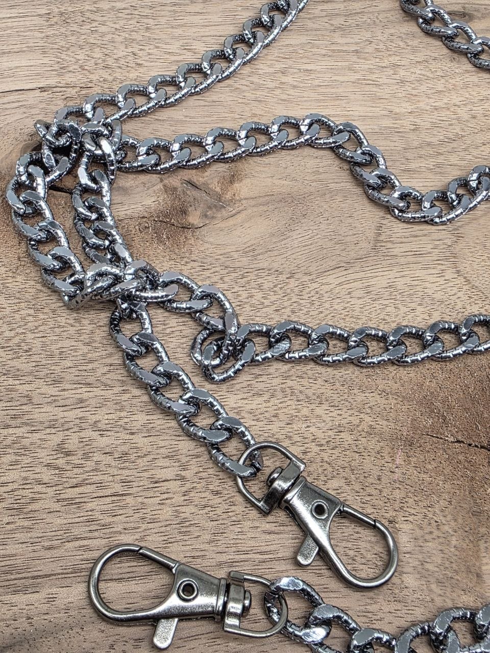 Gunmetal Curb Bag Chain with Swivel Clasps – 120 cm