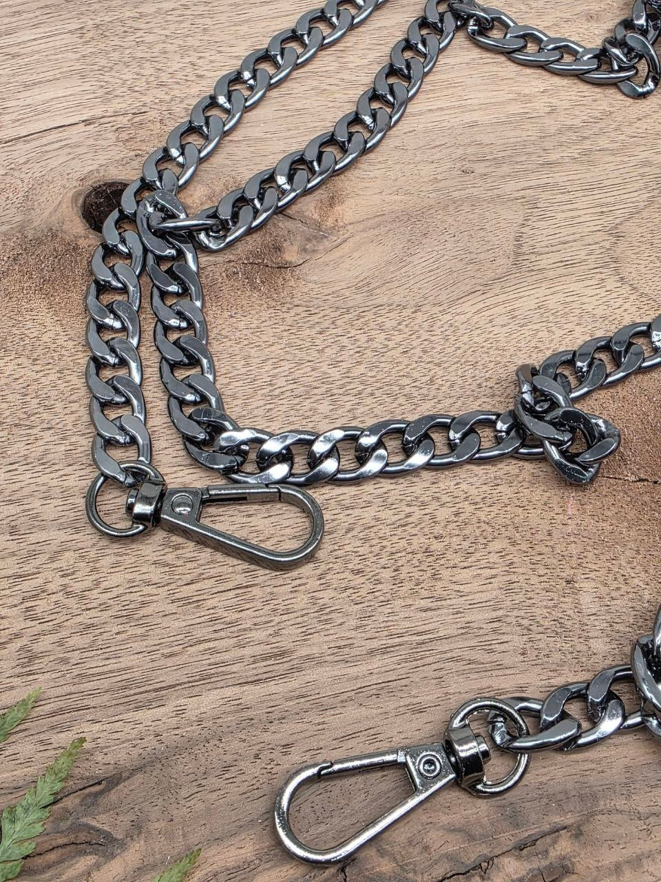 Gunmetal Wide Curb Bag Chain with Swivel Clasps – 120 cm