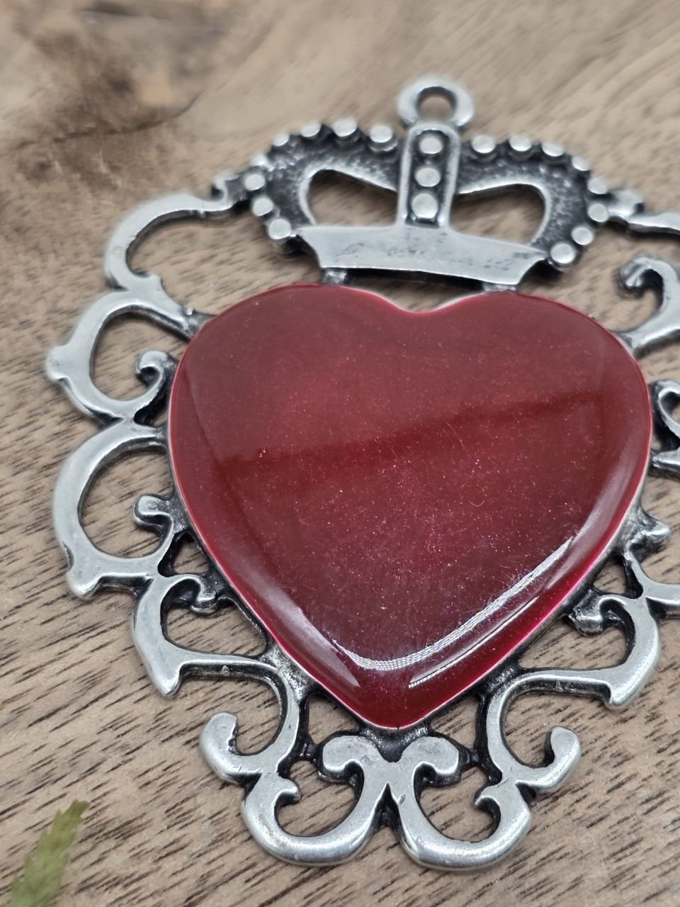 Crowned Heart Metal Pendant with Red Enamel – Antique Silver, 60 × 50 mm