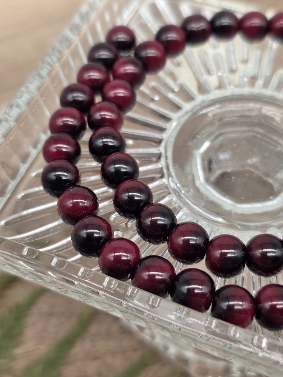 Red & Black Mix – Glass Beads 8 mm (50 pcs)