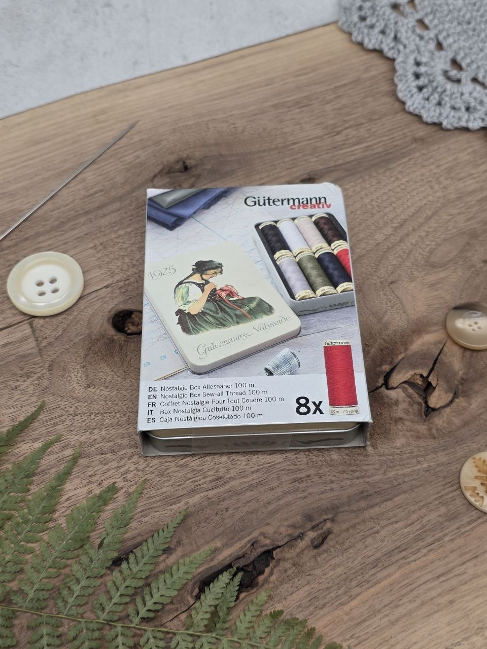 Gütermann Nostalgic Sew-All Thread Set – 8 × 100 m in Vintage Metal Box