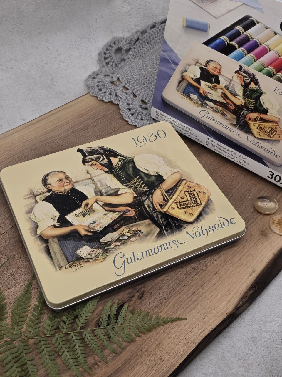 Gütermann Nostalgic Sew-All Thread Set – 30 × 100 m in Vintage Metal Box