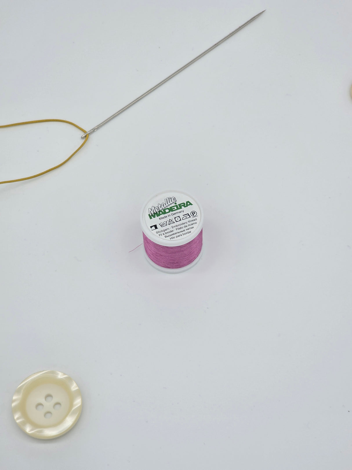 Madeira Metallized Embroidery Thread col. 313