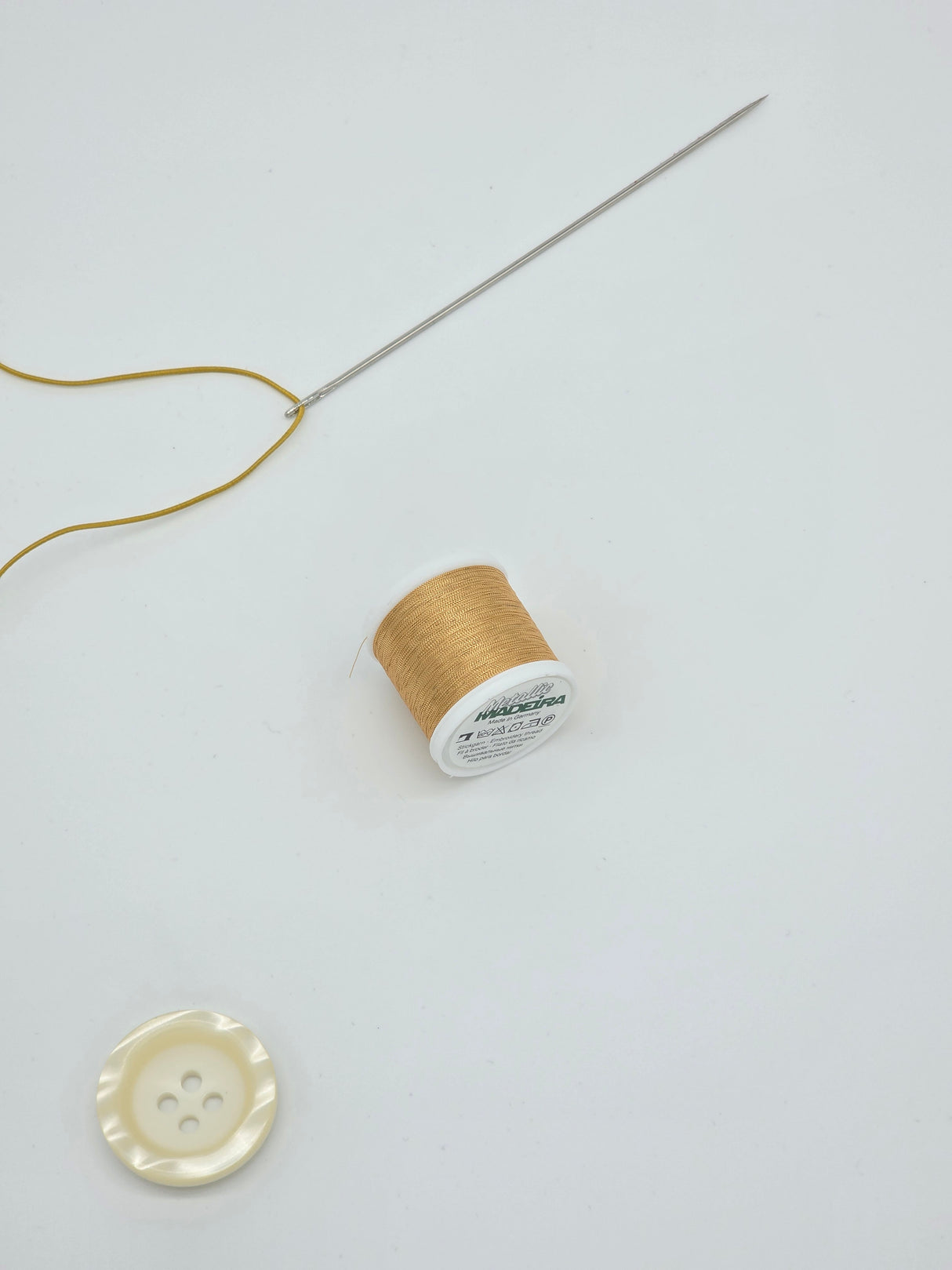 Madeira Metallized Embroidery Thread col. 321