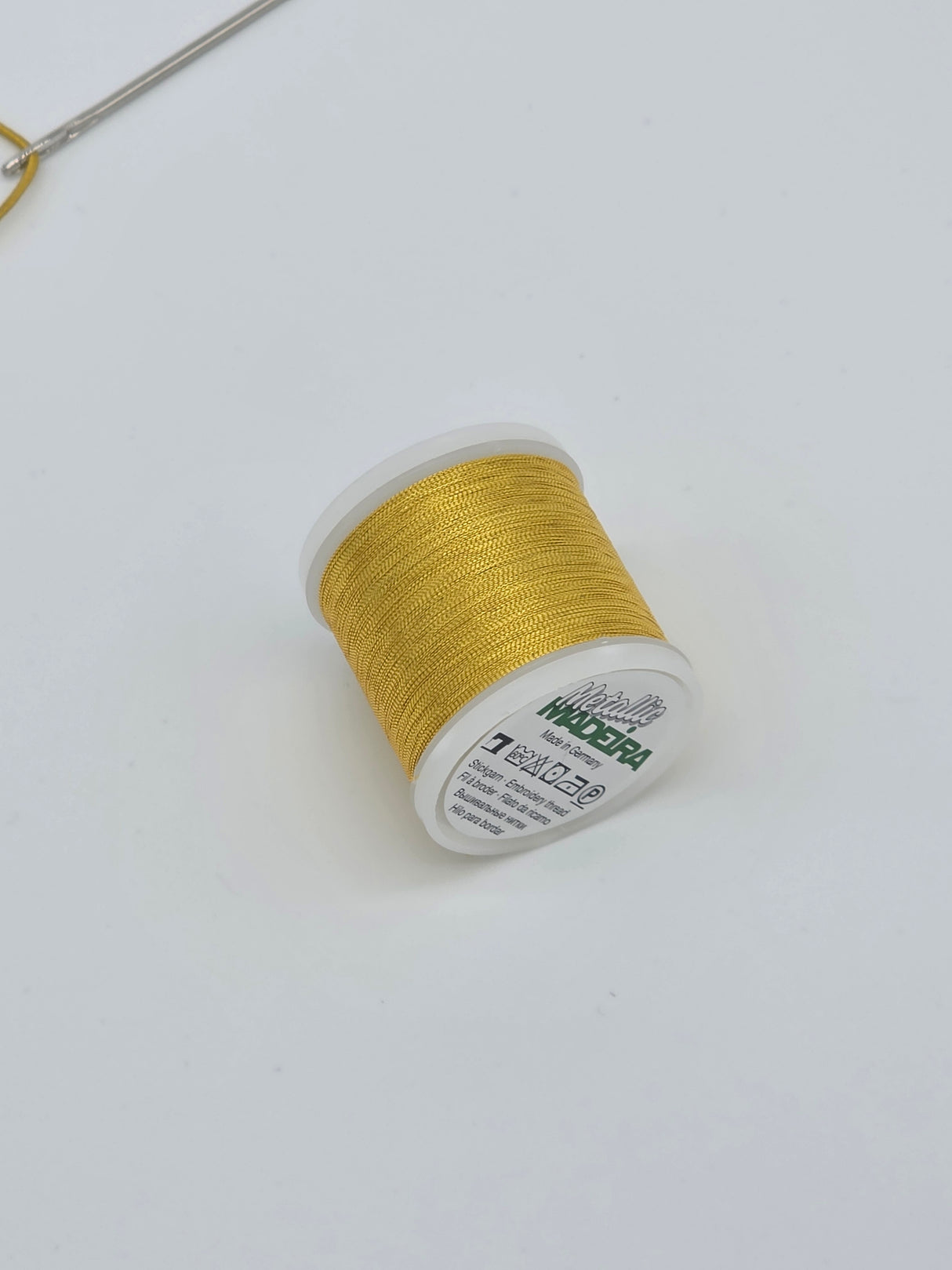 Madeira Metallized Embroidery Thread col. 324