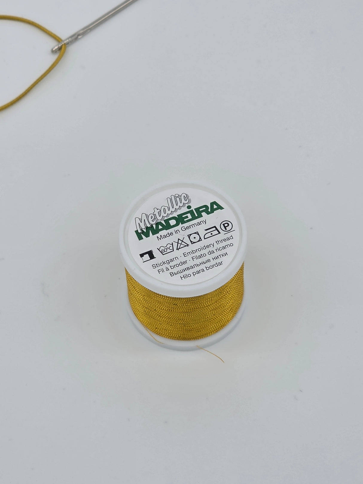 Madeira Metallized Embroidery Thread col. 326