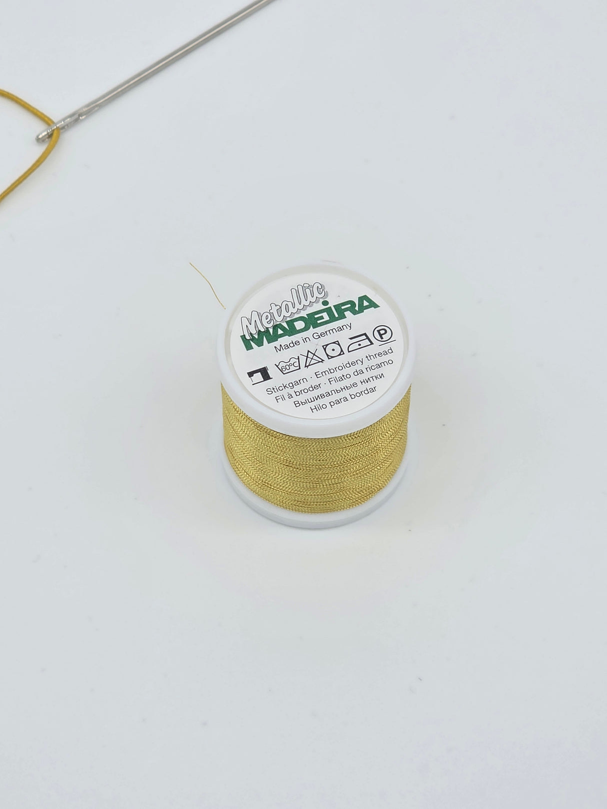 Madeira Metallized Embroidery Thread col. 304