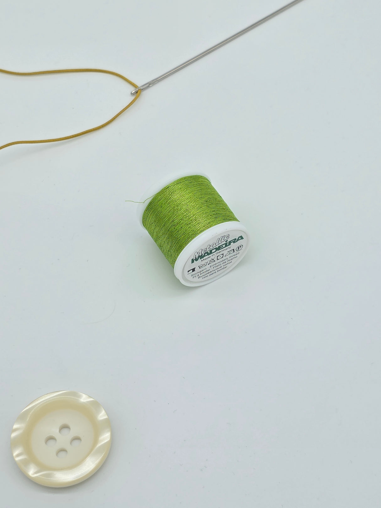Madeira Metallized Embroidery Thread col. 352