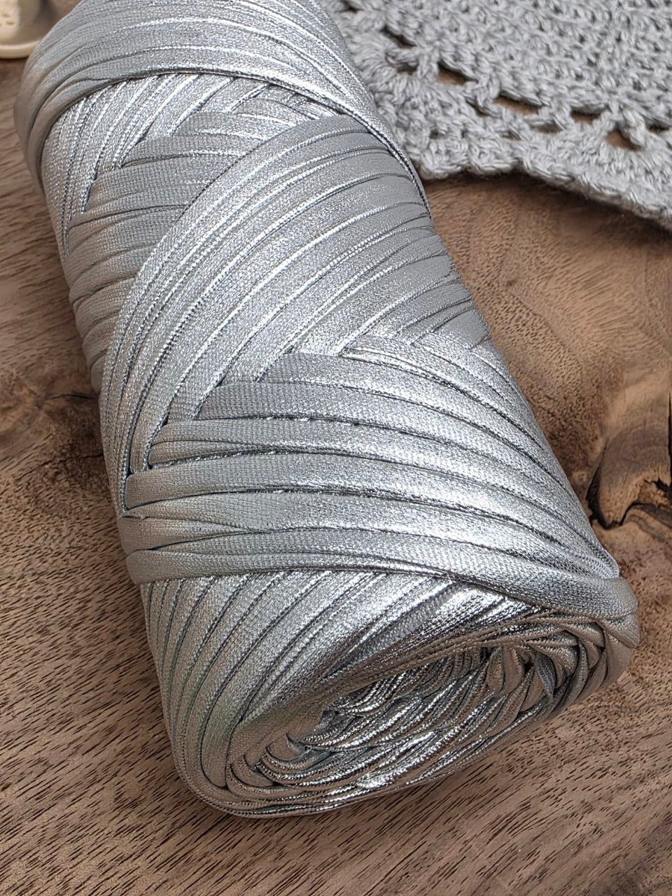 Knitted Yarn – Metallic Effect