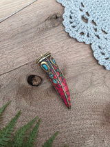 Large Mosaic Horn Pendant – Red & Turquoise – 7 cm