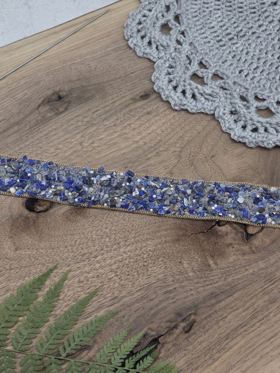 Decorative Iron-On Trim with Rhinestones & Gold Chain – Blue, 1 m