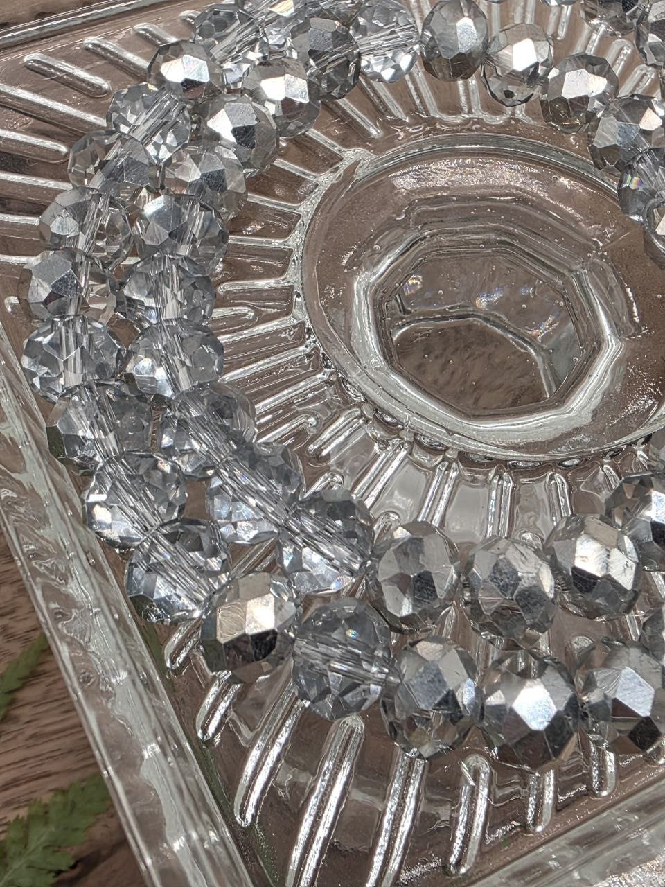 Faceted Glass Rondelle Beads – Silver Mirage