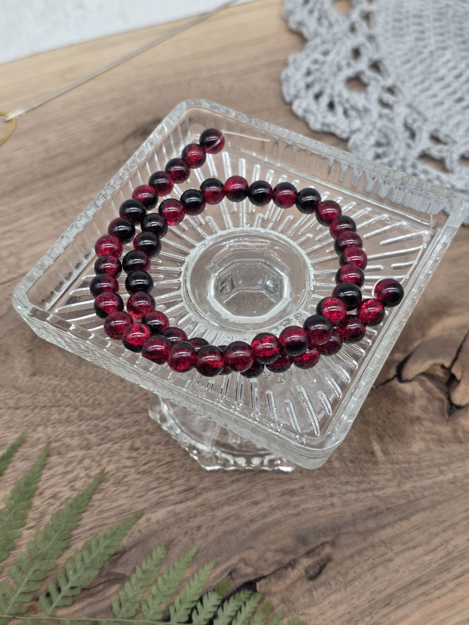 Crackle Glass Round Beads – Ruby Red 8 mm – 50 pcs