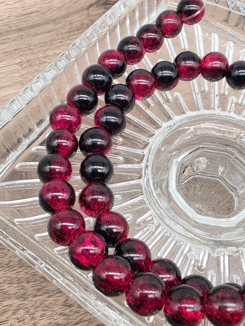 Crackle Glass Round Beads – Ruby Red 8 mm – 50 pcs