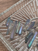 Titanium Coated Quartz Crystal Points – Moonveil – 13–42 mm – 16 pcs