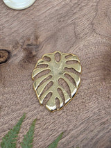 Large Monstera Leaf Pendant – Gold