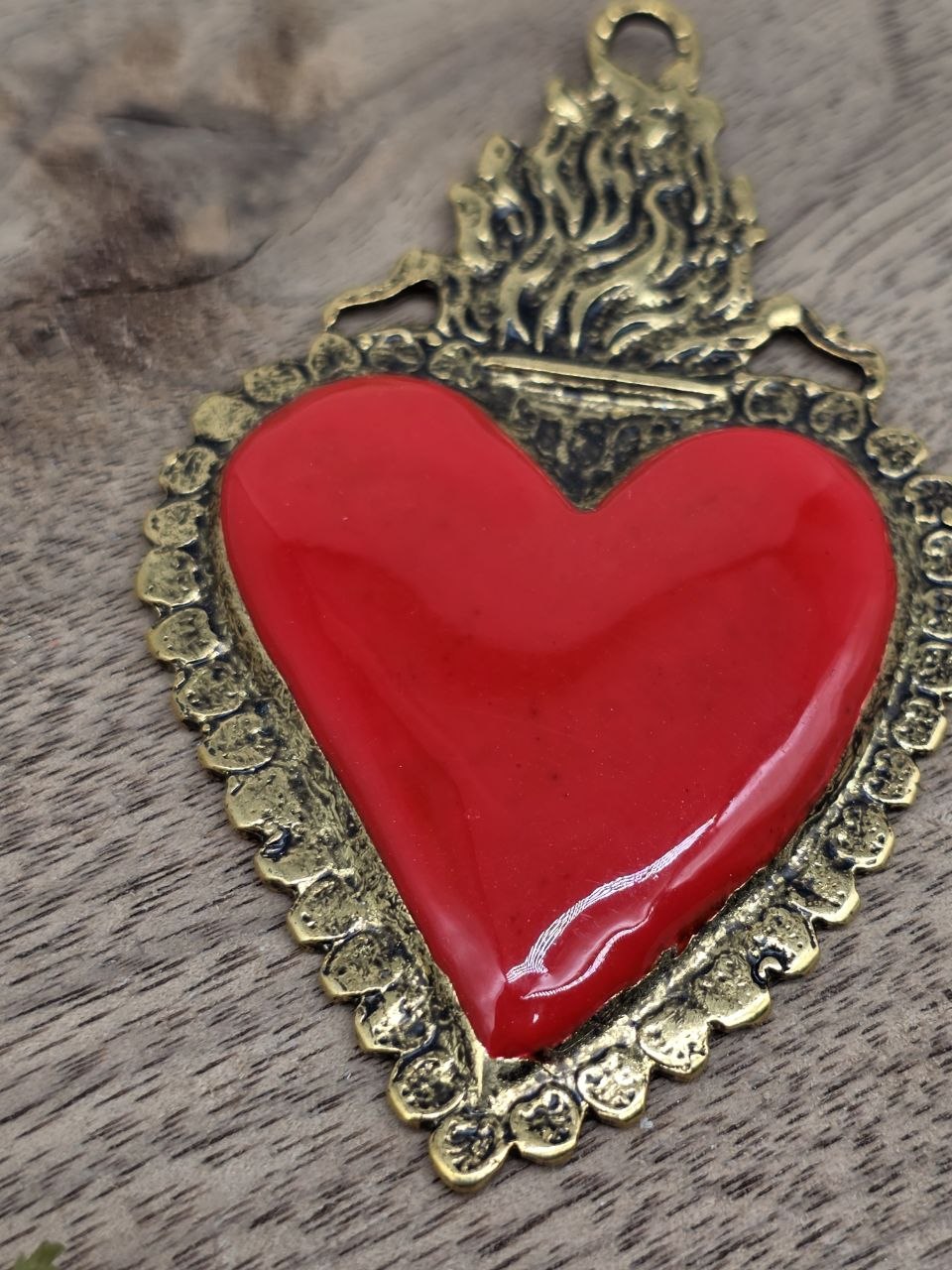 Sacred Heart Metal Pendant with Red Enamel – Antique Brass, 70 × 45 mm