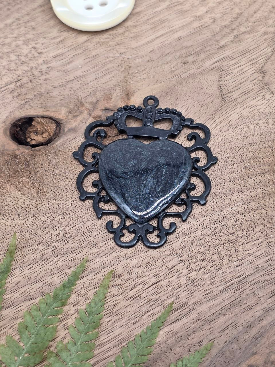 Crowned Heart Metal Pendant with Black Shimmer Enamel – Black Gunmetal, 60 × 50 mm