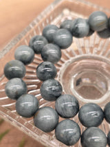 Natural Eagle Eye Beads 12–13 mm – 34 pcs