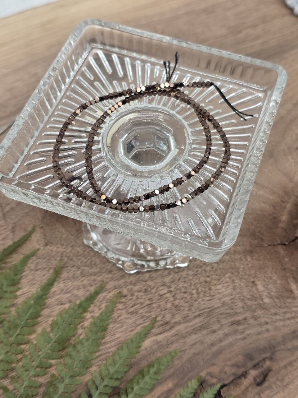 Natural Hematite Hexagon Cube Beads 2 mm – Spellsteel – Approx. 39 cm Strand