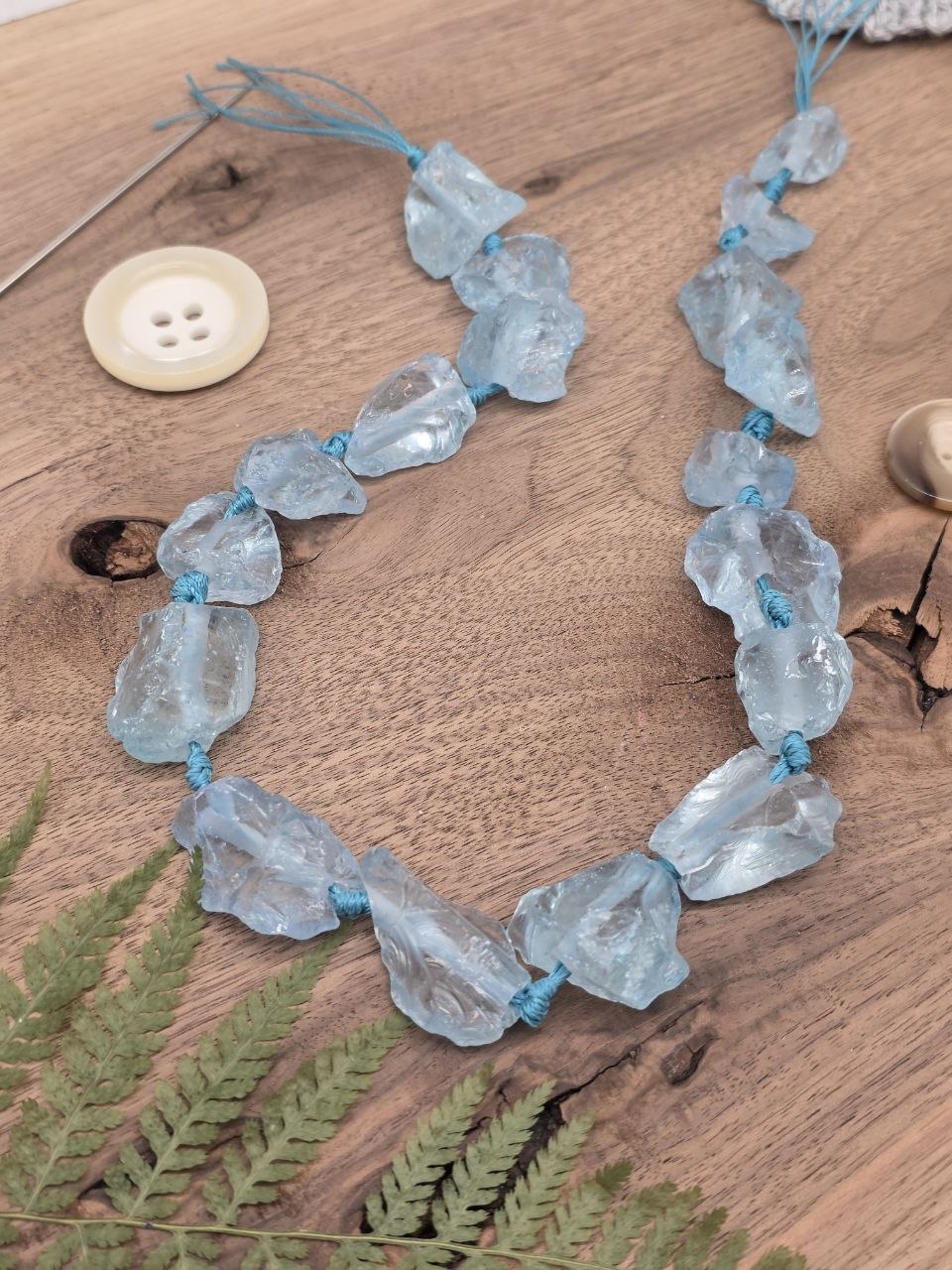 Raw Aquamarine Blue Quartz Beads – 20–28 mm, 38 cm Strand